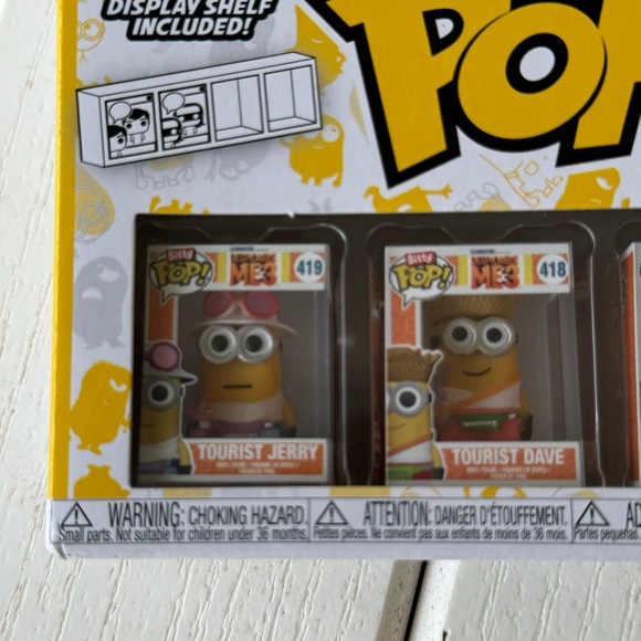 Funko Bitty Pop Minions with display shelf. New unopened box. With mystery gift - Picture 2 of 4